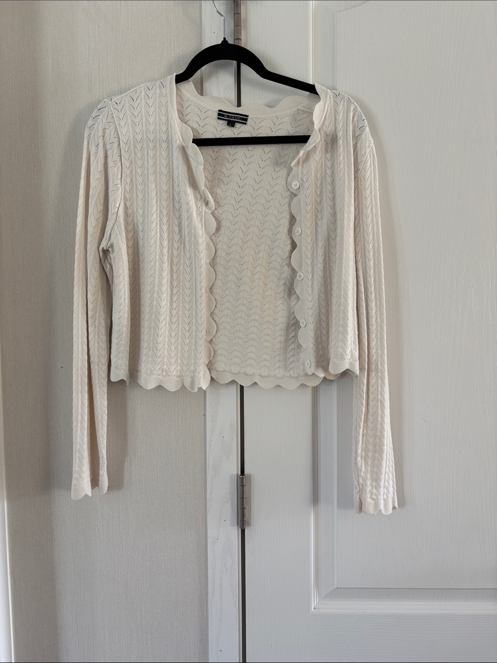 Scallop Edge Knit Cardigan - Cream
